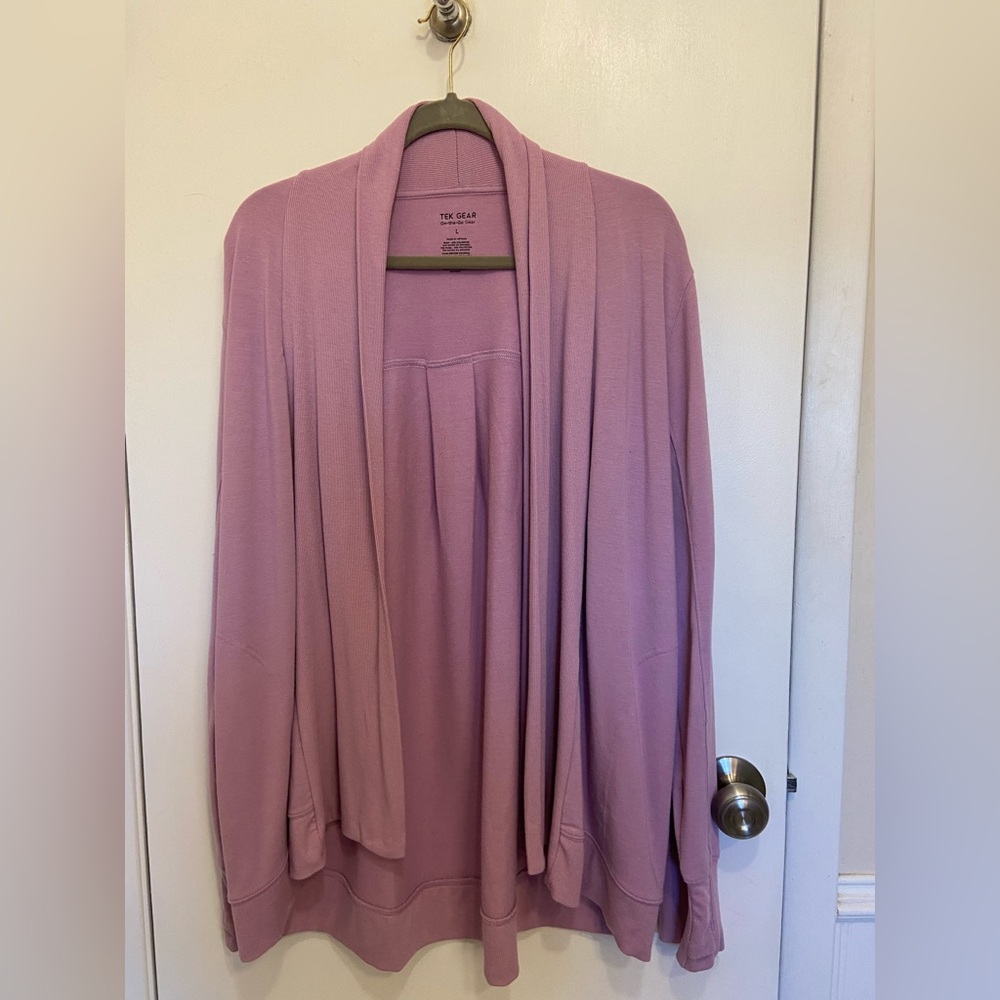 Tek Gear pink light weight sweater